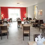 Logis Restaurant Les Carillons Cransac