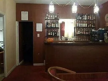 ホテル Logis Restaurant Les Carillons 2*