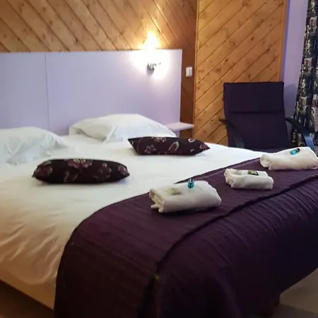 Logis Restaurant Les Carillons Cransac