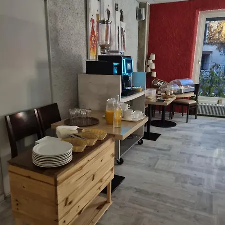 Logis Restaurant Les Carillons Hotel