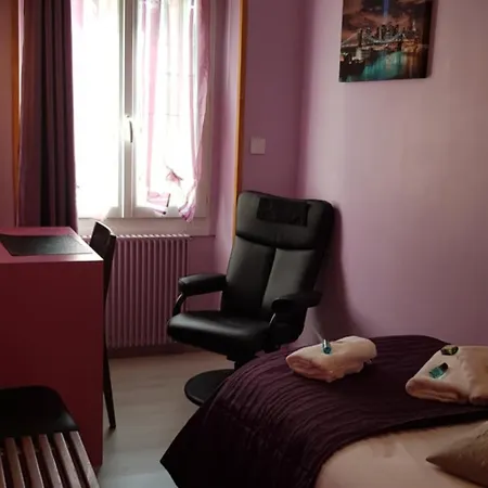 Logis Restaurant Les Carillons Hotel 2*