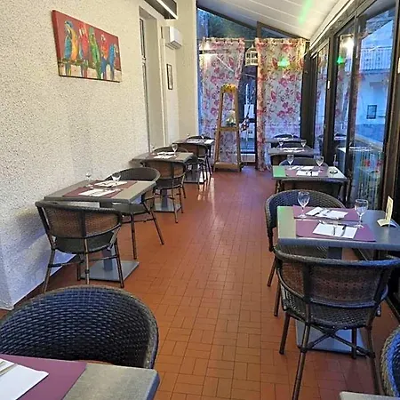 Logis Restaurant Les Carillons