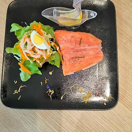 Logis Restaurant Les Carillons 2* Cransac
