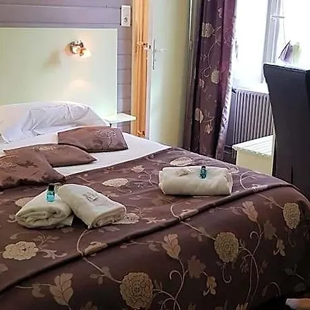 Logis Restaurant Les Carillons 2*