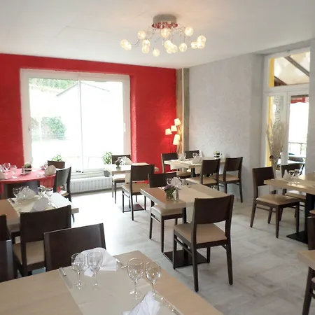 Logis Restaurant Les Carillons 2*