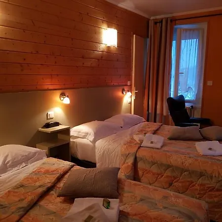 Logis Restaurant Les Carillons 2* Cransac