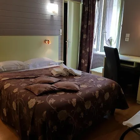 Logis Restaurant Les Carillons Hotel Cransac
