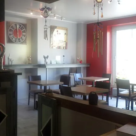 Logis Restaurant Les Carillons 2*